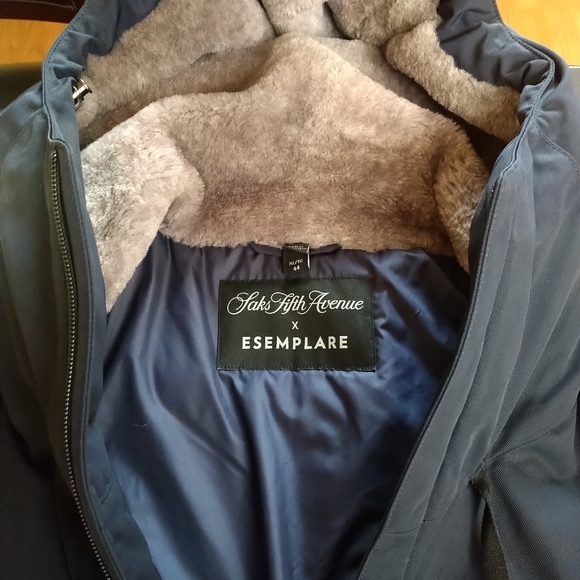 Saks fifth avenue coat - Picture 1 of 6